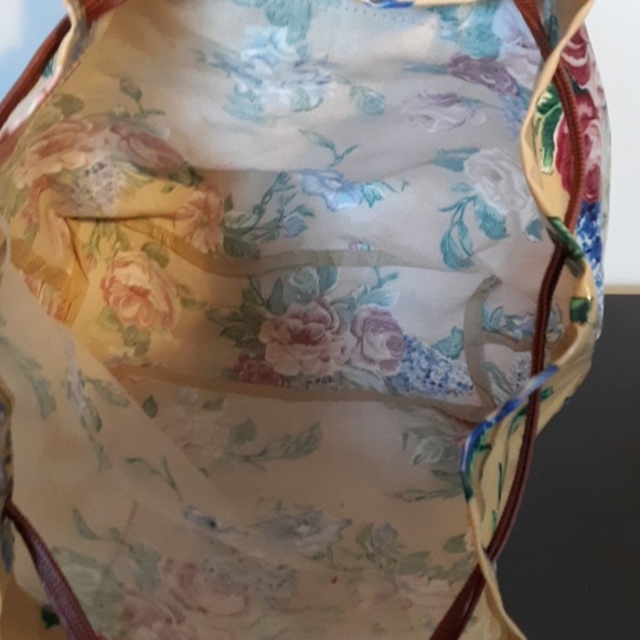 Floral Backpack - Picture 5 of 5